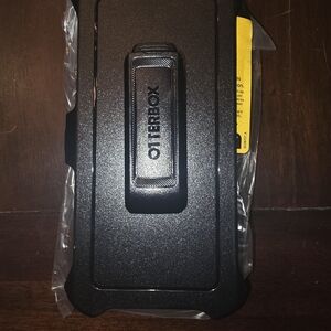 OtterBox Black Rugged Belt-Clip Holster And Case